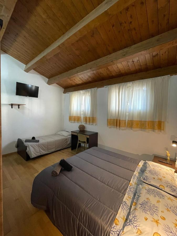 Il Vicoletto Guest House Porto Torres Kültér fotó
